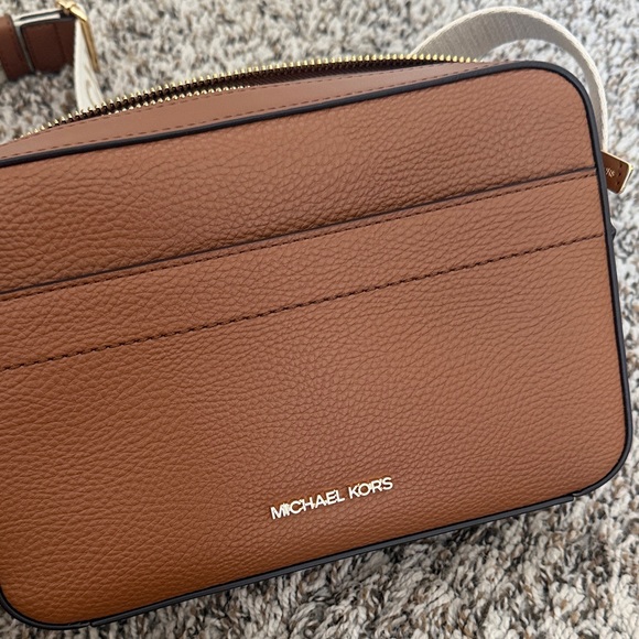 Michael Kors Tan Messenger Bag - Picture 3 of 6